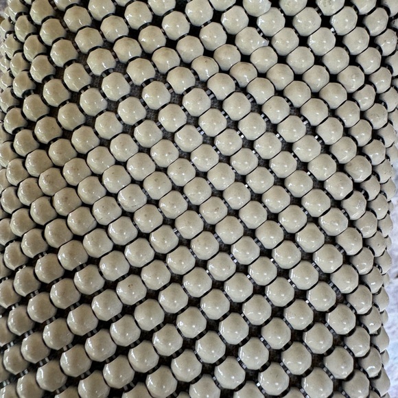 Vintage ivory metal mesh handbag - Picture 6 of 8